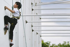 Rock Climbing  攀岩